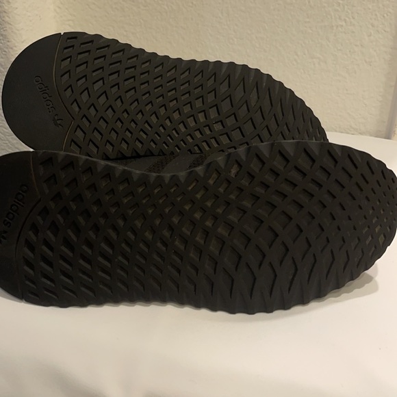 ADIDAS - Picture 5 of 5